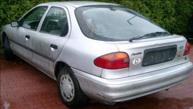 Ford Mondeo Ez 1995, 200 EUR - Autos nach Marken - Overath-Untereschbach
