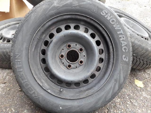Winterreifen Snowtrac 3 195/ 65 R15 91T auf Stahlfelgen - Auto Zubehoer - Neuler