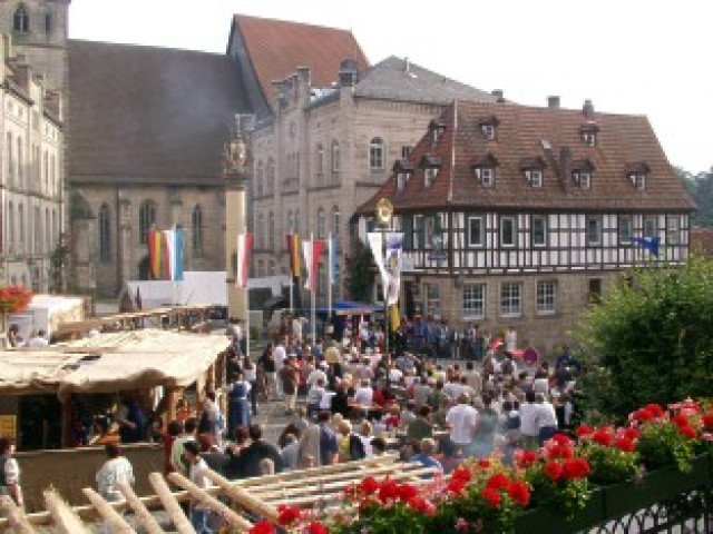 Flohmarkt Kronach Altstadtfest vko.So. - Veranstaltungen Termine - Burgkunstadt