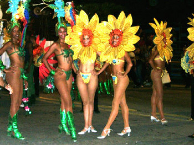 Karneval in Santiago de Cuba - Urlaub Reise - Glückstadt