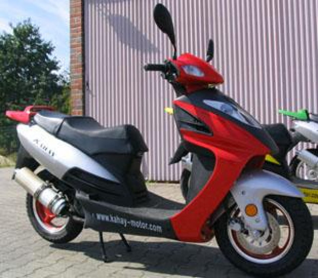 PHANTOM Z1 ROLLER 50 CCM - Motorrad Specials - lichtenfels