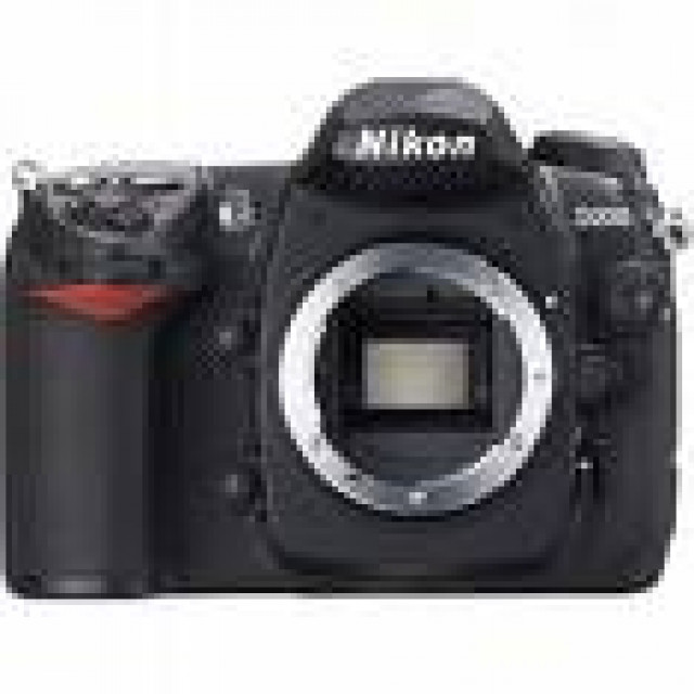 Nikon D70 mit AF-S DX 18-70mm - Foto Film Cam Optik - gargut