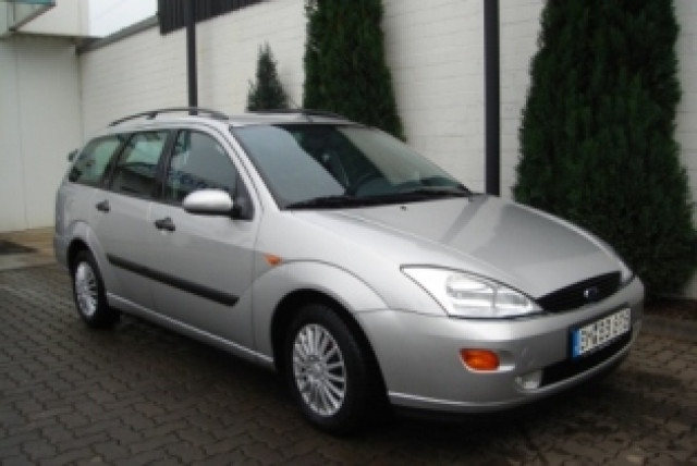 Ford Focus Ghia Kombi, 1,8TDI - Autos nach Marken - Frechen