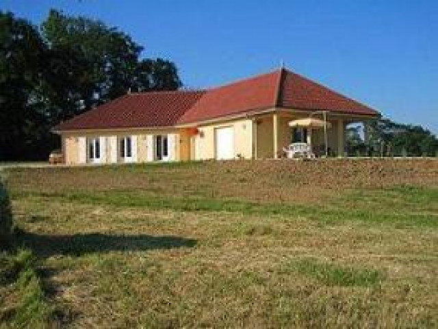Landhaus-Villa Burgund - Immobilien - wewai