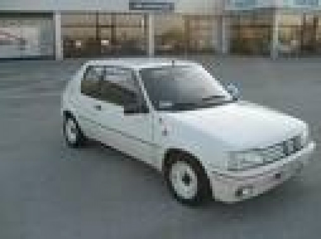 Peugeot 205 Rallye - Autos nach Marken - 
