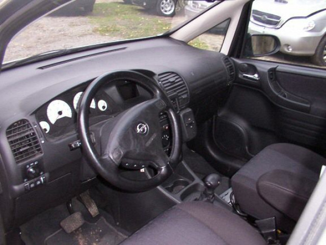 Armaturenbrett Opel Zafira - Auto Teile - Lingen