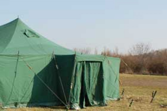 Armeezelt 5 m x 5 m neuwertig, - Camping - Leipzig