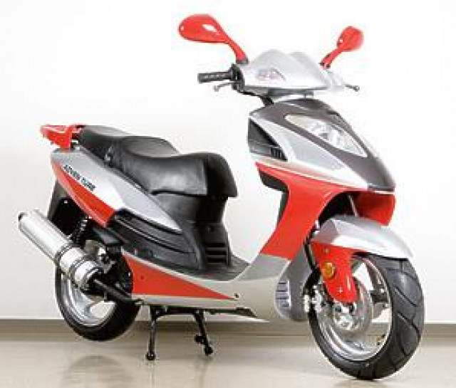 Motorroller+Ferneher kostenl. - Motorraeder und Teile nach Marken - Essen