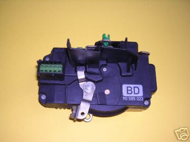 Verschiedene Gebrauchtteile von Opel Vectra B , Omega B , Astra G , und andere O - Autos nach Marken - Trier