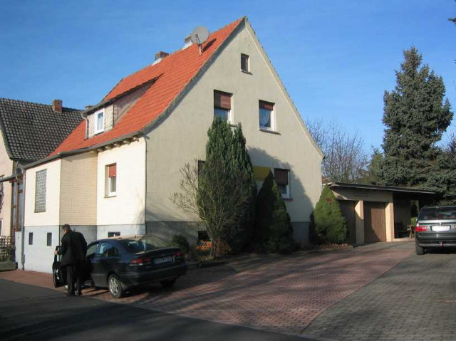 1-2 Familienhaus-Schnäppchen - Immobilien - Niederaula