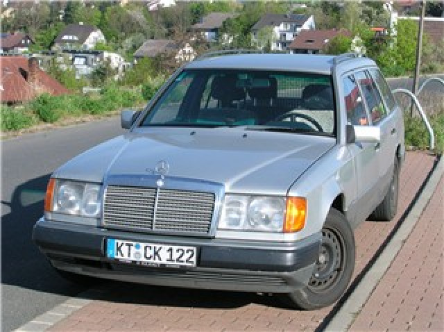 MB W 124, 300 TD Turbo - Autos nach Marken - Obernbreit