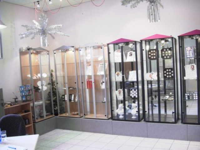 Ausstellungs-/Sammlervitrinen - Buero Geschaeft - 